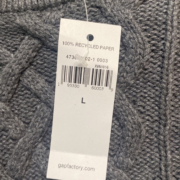 Gap Gray Cable Knit Sweater, NWT, Large - Picture 3 of 6